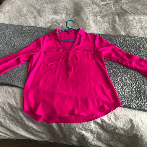Express hot pink blouse - Picture 2 of 5